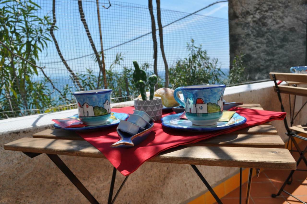 B&B Fish Vietri sul Mare Exterior photo