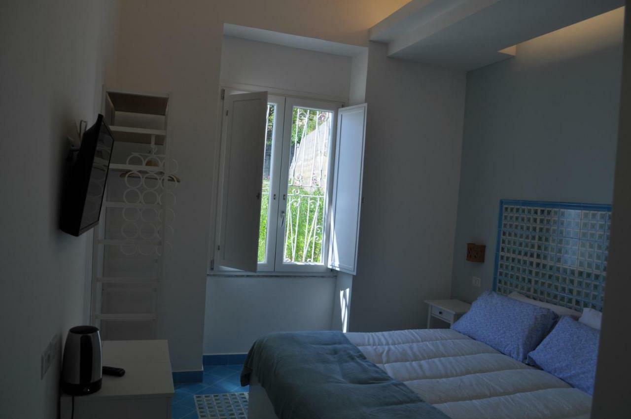 B&B Fish Vietri sul Mare Exterior photo