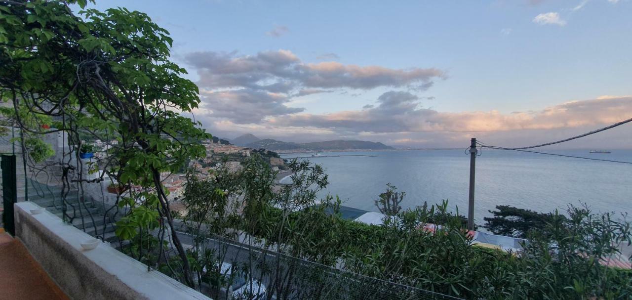 B&B Fish Vietri sul Mare Exterior photo