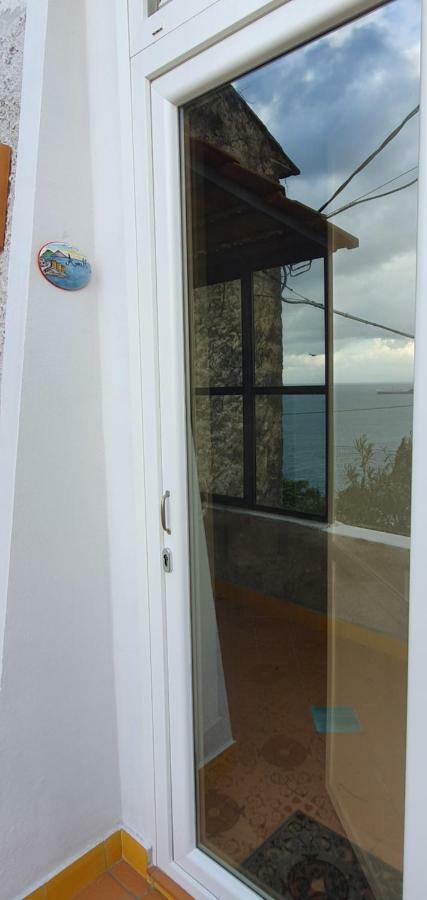 B&B Fish Vietri sul Mare Exterior photo